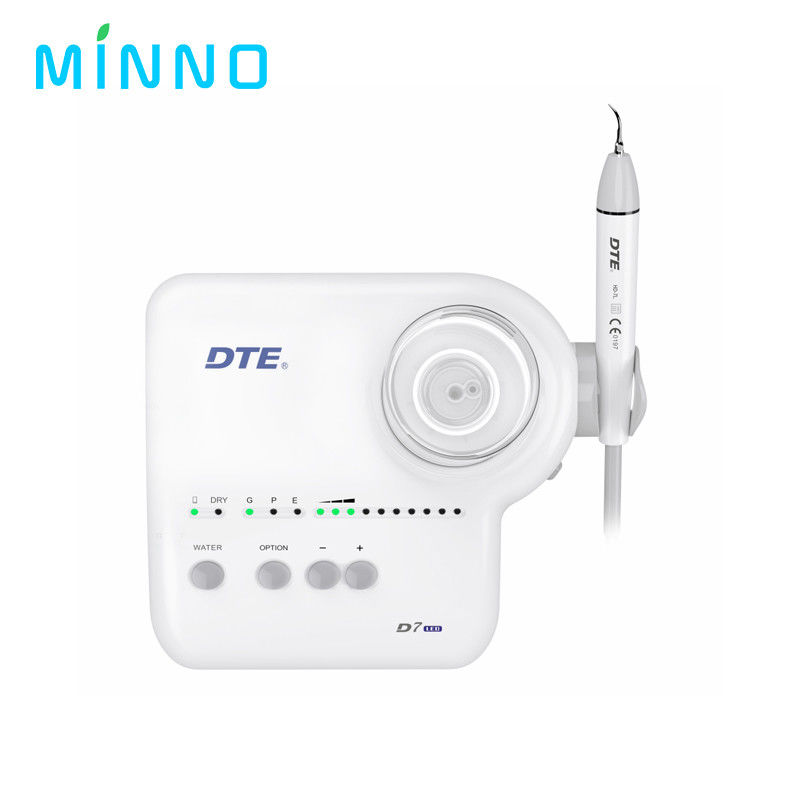 Irrigador oral USB Recargable 10 niveles Flosser de agua portátil Dental Jet de agua 600ML Tanque de agua Household Dentistry limpio